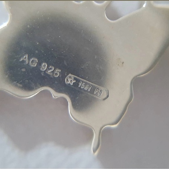 Gucci Heart and Butterfly Necklace - Picture 6 of 9